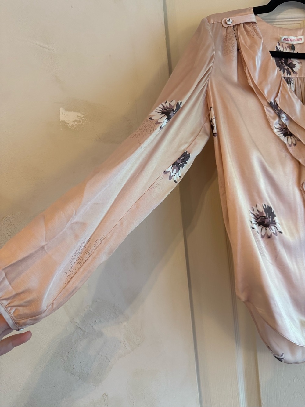 Rebecca Taylor Blush Silk Blend Floral Blouse | Ruffle V-Neck | Romantic Office - Picture 7 of 16
